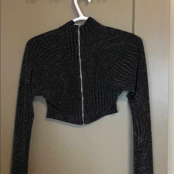 Cropped Sparkly Top - Picture 2 of 3